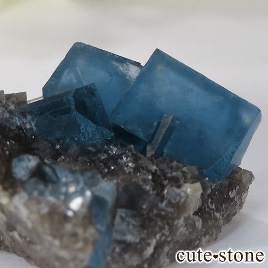 【福建省】　ブルーコアキューブフローライト 中国 福建省産 ブルーフローライトの標本（原石）227g - cute stone