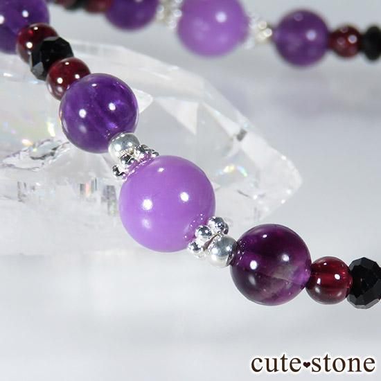 【Noble beauty】 フォスフォシデライト パープルフローライト ガーネット ブラックスピネルのブレスレットの写真1 cute stone