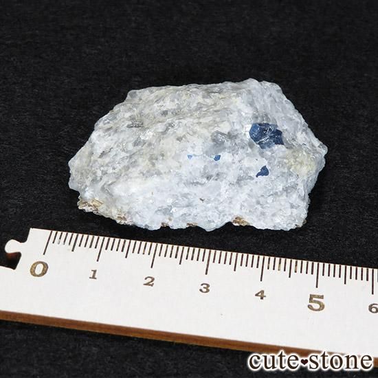 パキスタン フンザ産ブルースピネル 母岩付き結晶（原石）36g