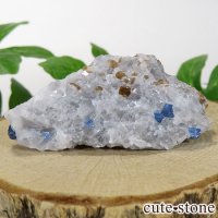 パキスタン フンザ産ブルースピネル 母岩付き結晶（原石）22gの画像