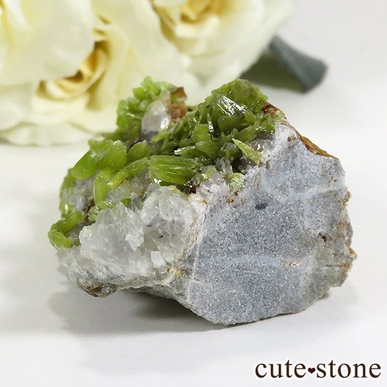 パイロモルファイトの原石 35.9gの写真1 cute stone