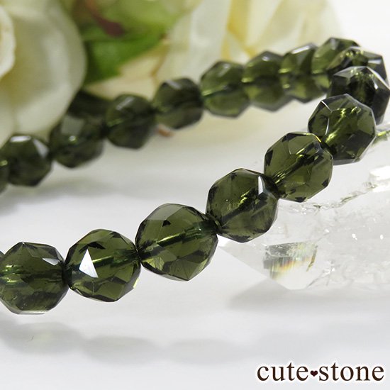 モルダバイト AAAAA スターカットのシンプルブレスレット 7〜8mmの写真3 cute stone