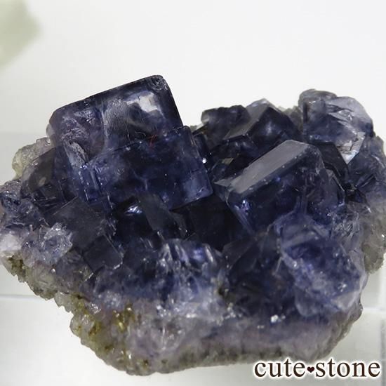 アイルランド Larkin's Quarry産 ブルーフローライトのクラスター(原石)6.9gの写真1 cute stone