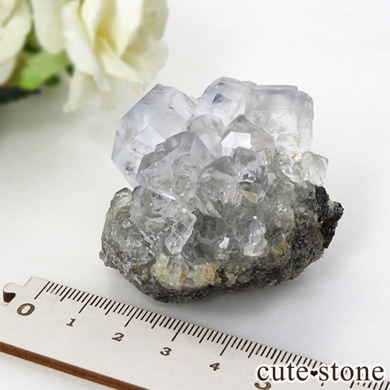 メキシコ ナイカ鉱山産 水入りカラーレスフローライトの原石（クラスター）98g - cute stone -