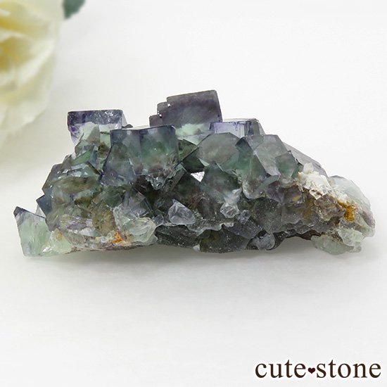 ナミビア産ブルー×グリーンフローライトの原石 49g - cute stone