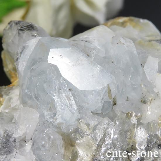 四川省 Mt Xuebaoding産 アクアマリンの母岩付き原石 86g - cute stone -