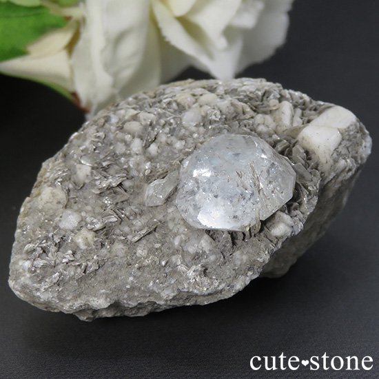 四川省 Mt Xuebaoding産 アクアマリンの母岩付き原石 36.8g - cute stone -