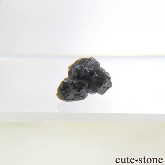 ザンビア産 多結晶のブラックダイヤモンドの原石 0.4ct - cute stone -