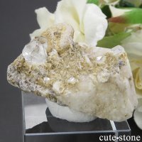 パキスタン スカルドゥ産 ホワイトトパーズの母岩付き結晶（原石）17.9gの画像