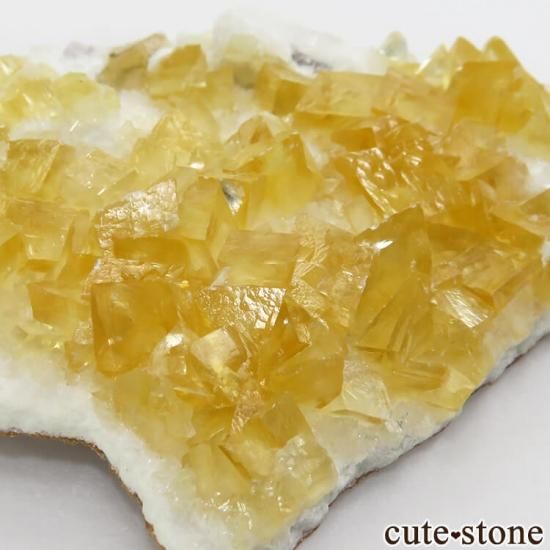 インド産 イエローカルサイトオンリバーストーン 36gの写真2 cute stone