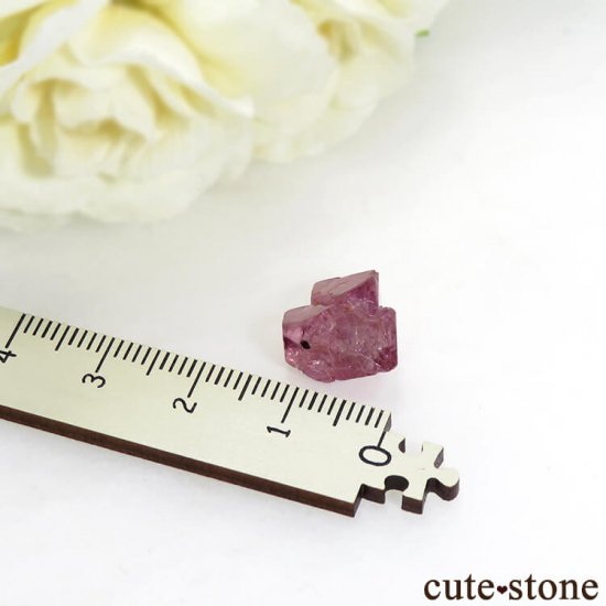 ミャンマー モゴク産 ピンクスピネルの結晶（原石）10.4ctの写真2 cute stone