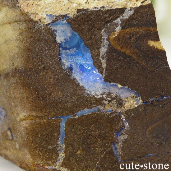 オーストラリア クイーンズランド州産ボルダーオパールの原石 70g - cute stone -