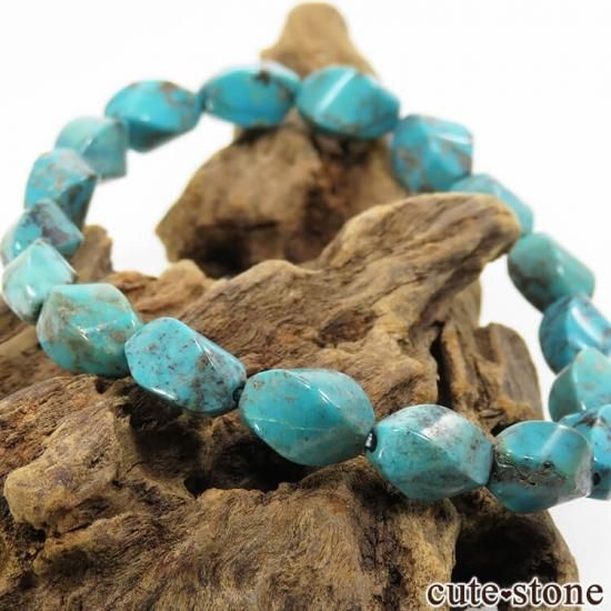 チベット産 ターコイズ(トルコ石) AA+ のツイスト型 ブレスレットの写真1 cute stone