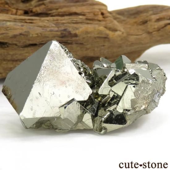 ペルー ワンサラ鉱山産 八面体パイライトS-01