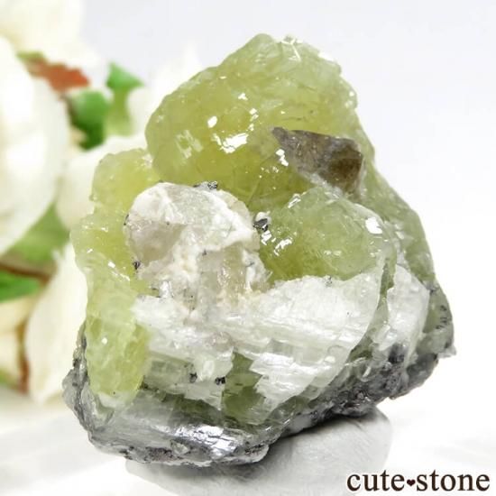 タンザニア メレラニ産 プレナイト&カルサイトの原石 36.1gの写真3 cute stone
