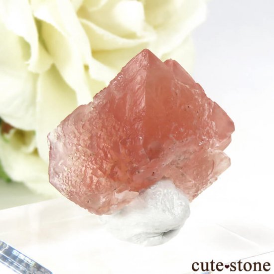 フランス モンブラン産 ピンクフローライトの結晶（原石） 4.7g - cute ...
