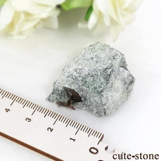 フランス産 アキシナイトの原石 22.4g - cute stone -