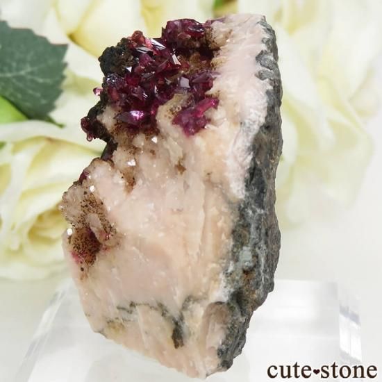 モロッコ Bou Azzer産 ロゼライトの原石 (鉱物標本) 43gの写真1 cute stone