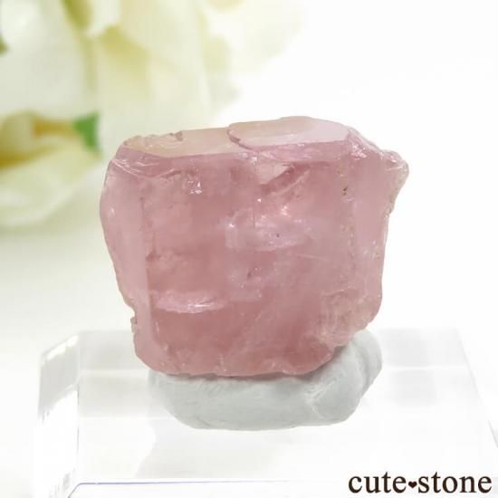 パキスタン フンザ産 ピンクアパタイトの結晶（原石） 8g- cute stone