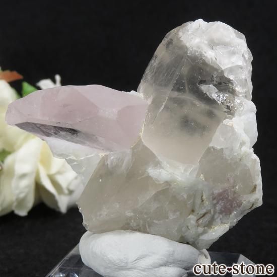 アフガニスタン産 モルガナイト＆クォーツの母岩付き結晶（原石
