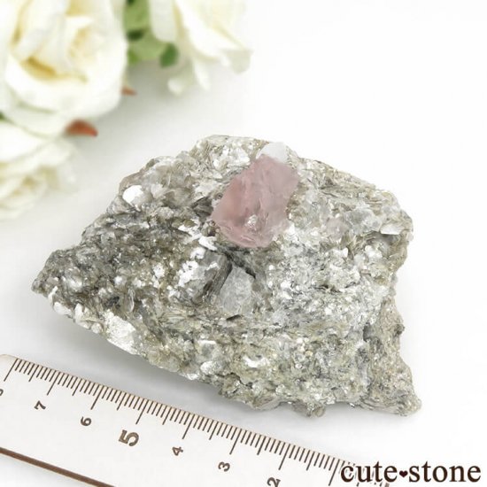 パキスタン Chumar Bakhoor産 ピンクフローライト＆スペサルティンガーネットの母岩付き結晶（原石） 147gの写真8 cute stone