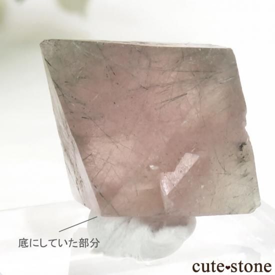 中国 内モンゴル産のピンクフローライトの結晶（原石）6g (2