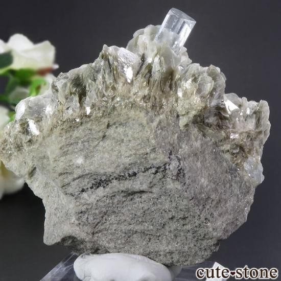 パキスタン産 アクアマリンの母岩付き結晶(原石) 206gの写真1 cute stone