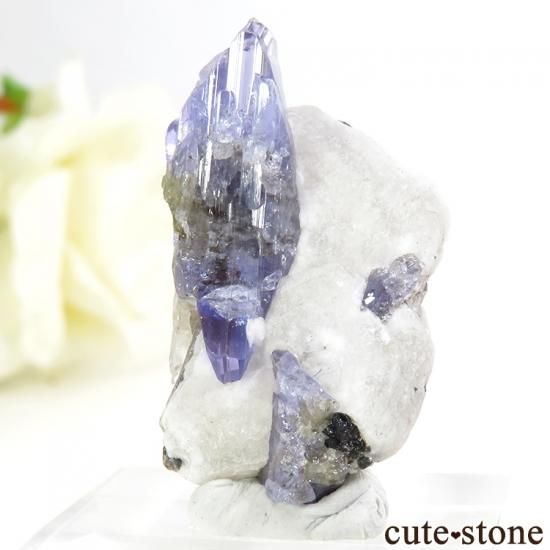 メレラニ産 タンザナイトの母岩付き結晶（原石）5.1g - cute stone -