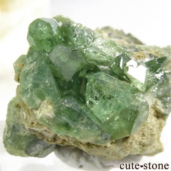 パワーストーン　天然石　母岩付き　デマントイドガーネット　249g　No.238 パワーストーン 天然石 母岩付き デマントイドガーネット 249g