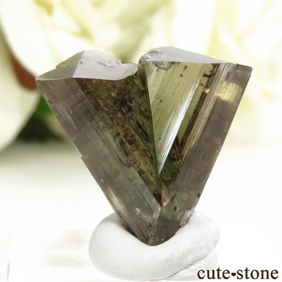 トルコ Bocsite Mine産 カラーチェンジダイアスポアの双晶（結晶・原石