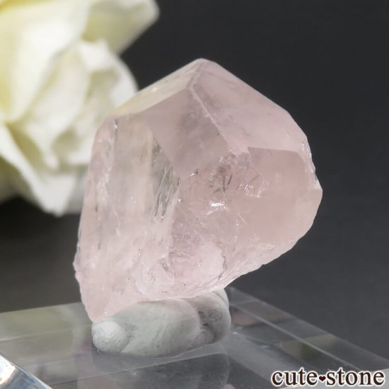 パキスタン スカルドゥ産 モルガナイトの結晶（原石） 8.1g - cute stone -