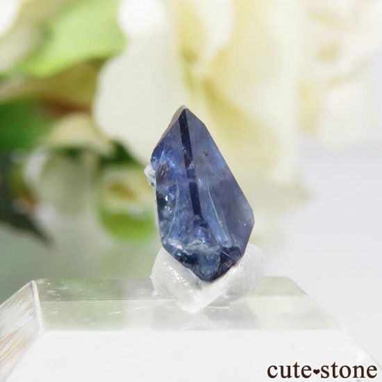 カリフォルニア産 ベニトアイトの結晶（原石） 1.3ct - cute stone -