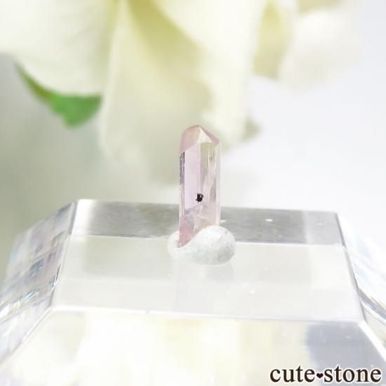 ロシア産ピンクトパーズ（インペリアルトパーズ）の結晶（原石） 0.2ct