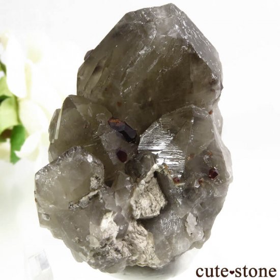 中国 福建省産 スモーキークォーツ＆スペサルティンガーネットの原石 64gの写真1 cute stone