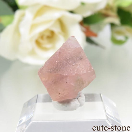 中国 内モンゴル産のピンクフローライトの結晶（原石）1.3g - cute stone -