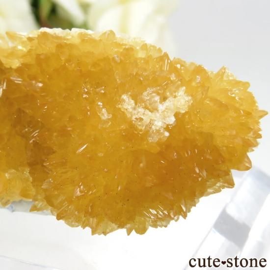 中国 広西チワン族自治区 桂林市産 燐光カルサイトのクラスター(原石)34.6gの写真1 cute stone