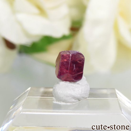 ミャンマー モゴク産 レッドスピネルの双晶 0.7ctの写真2 cute stone