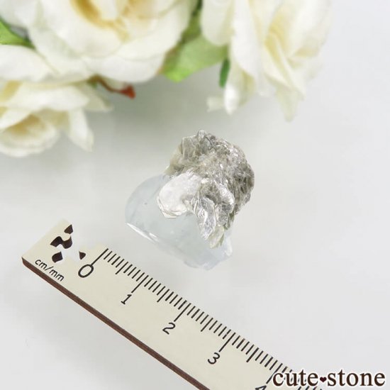 パキスタン Chumar Bakhoor産 アクアマリン＆モスコバイトの結晶（原石） 10gの写真3 cute stone