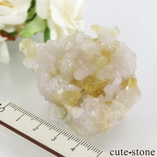 モロッコ産 イエローフローライト＆クォーツの結晶（原石）76.1g