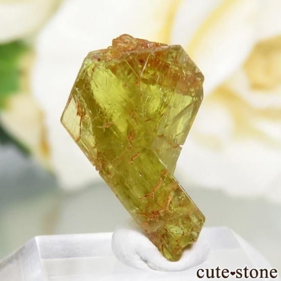 マダガスカル産 三連双晶クリソベリルの結晶（原石） 1.2g