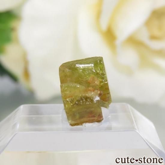 マダガスカル産 三連双晶クリソベリルの結晶（原石） 1.2g