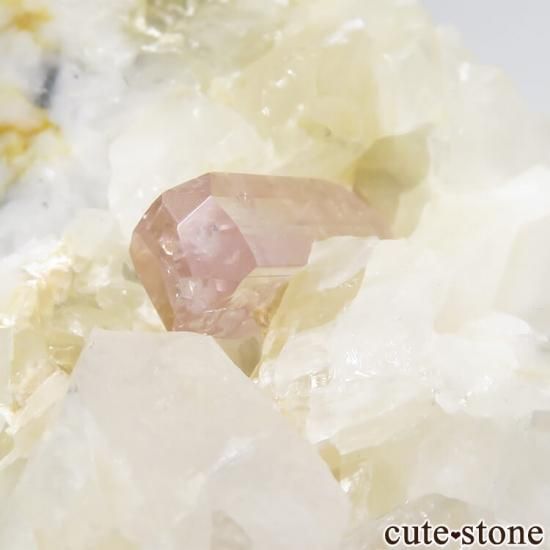 パキスタン カットラン産 ピンクトパーズ (インペリアルトパーズ)の母岩付き結晶 (原石) 85gの写真3 cute stone
