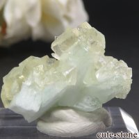 インド プネー Wagholi産 グリーンアポフィライト＆イエローカルサイトの結晶（原石） 4.1gの画像