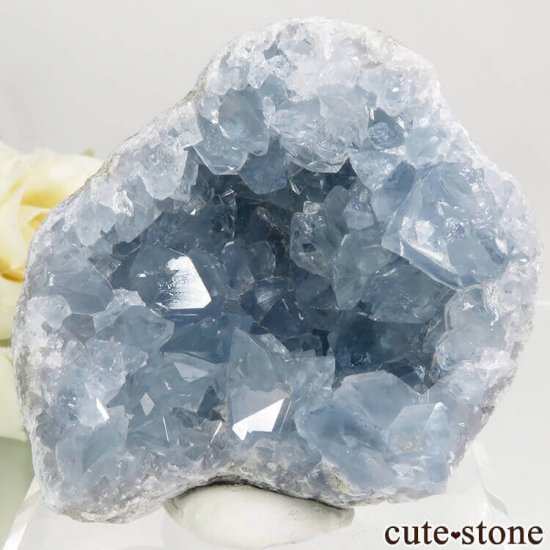マダガスカル産 セレスタイトの原石（クラスター）184g - cute stone -