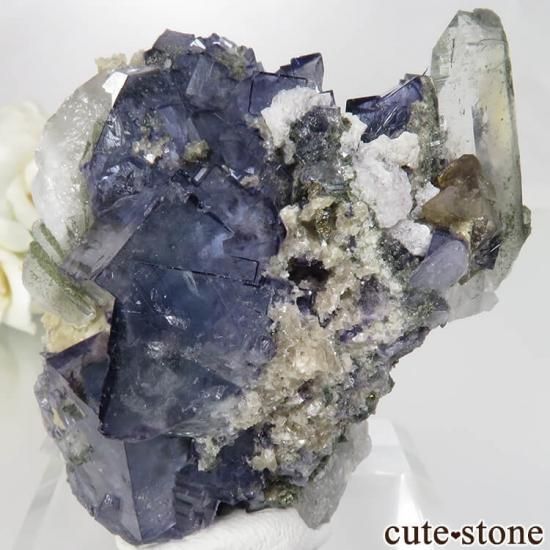 ヤオガンシャン産 ブルーフローライト＆クォーツ＆シェーライト