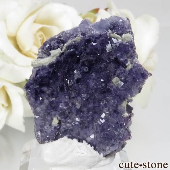 フランス Saint-Peray産 パープルブルーフローライトの原石 No.17の写真1 cute stone