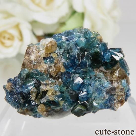 250 ユークレース クラスター 母岩付き 結晶 原石 250 ユークレース クラスター 母岩付き 結晶 原石 250