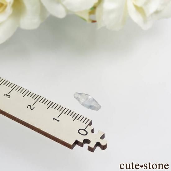 スリランカ Ratnapura産 サファイアの結晶 No.31 - cute stone -