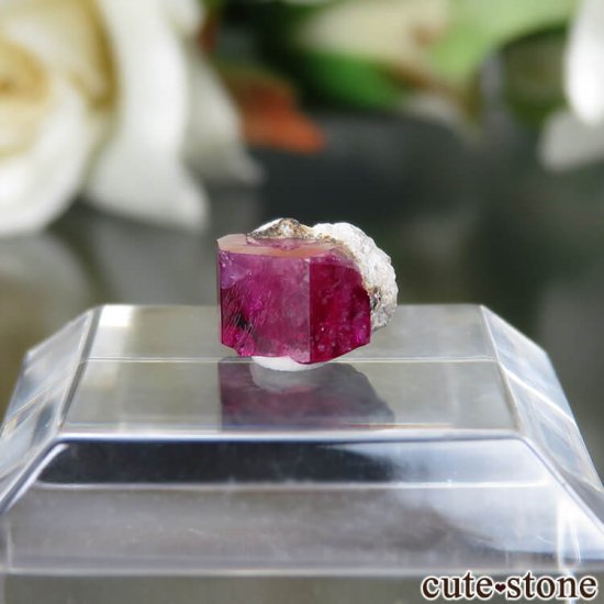 アメリカ ユタ州産 レッドベリルの原石 No.21 - cute stone -