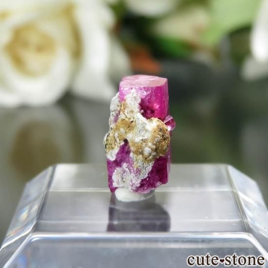 アメリカ ユタ州産 レッドベリルの原石 No.23 - cute stone -
